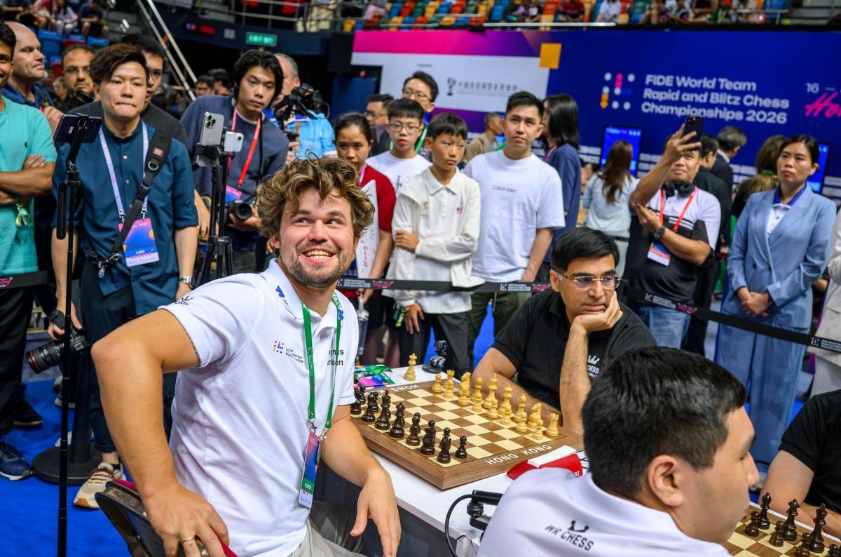 Magnus Carlsen at blitz.