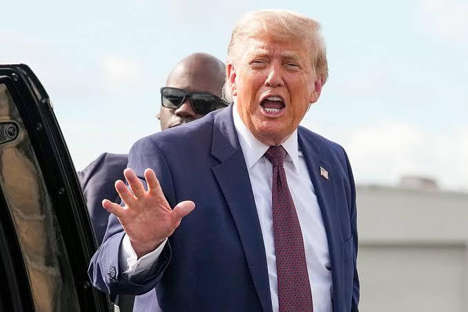 A photo of donald trump